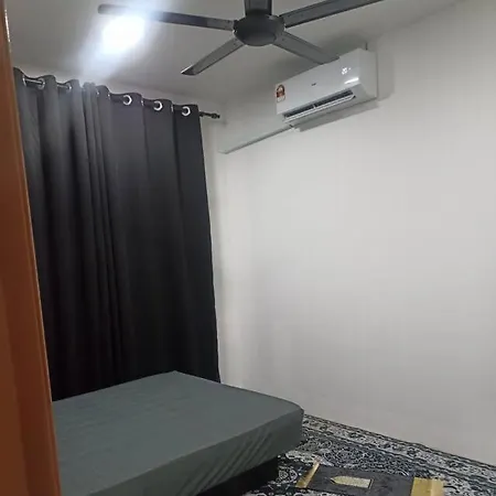 Minan Homestay Gua Musang 2-Aircond No Wifi No Tv Exterior photo