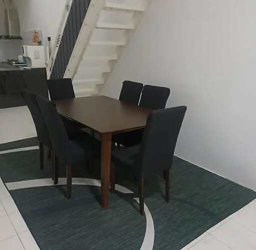 Minan Homestay Gua Musang 2-Aircond No Wifi No Tv